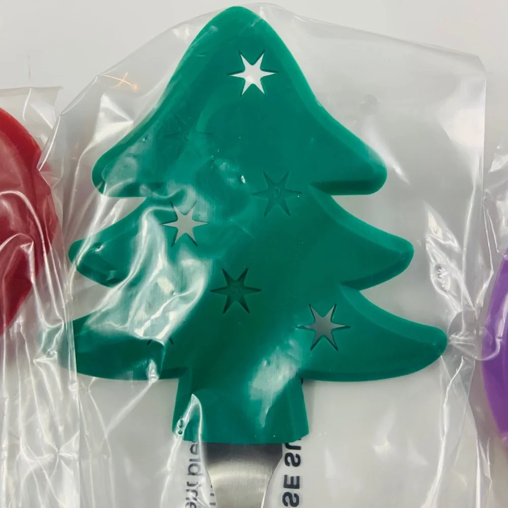 Brand New 4 Piece Holiday Spatula Set